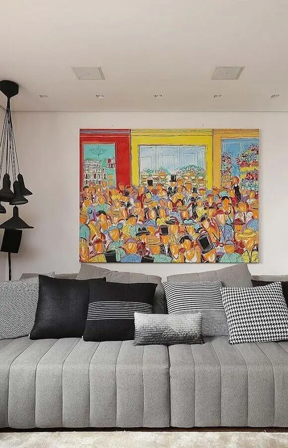 quadro grande colorido para decoração de sala com sofá cinza Foto Pinterest