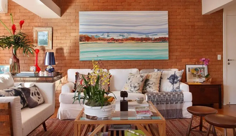 quadro grande para decoração de sala de estar com parede de tijolinho Foto Escala Arquitetura