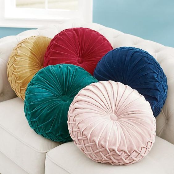 Almofada redonda colorida para sofá