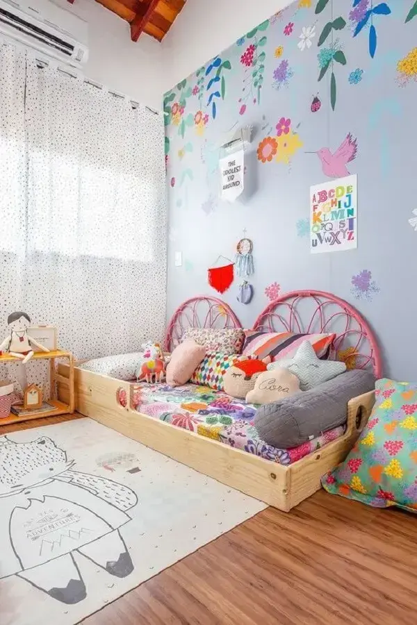 As almofadas para quarto infantil trazem ainda mais alegria para o cômodo. Fonte: Revista Viva Decora 2