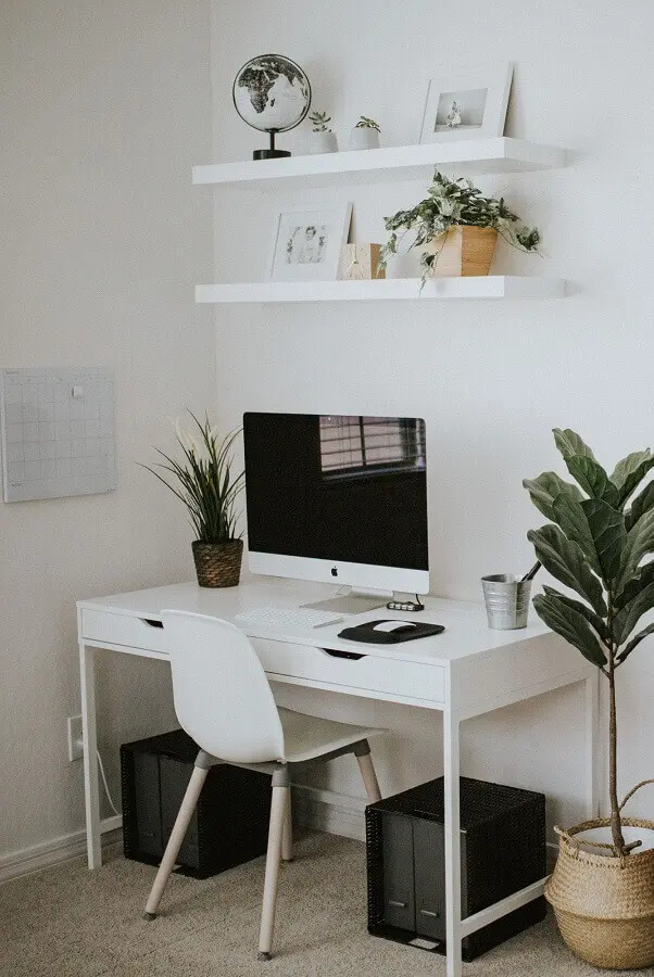 decoração clean com escrivaninha para estudante branca Foto Pinterest