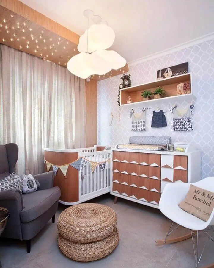 decoração de quarto de bebê com luminária decorativa infantil em formato de nuvem Foto Pinterest