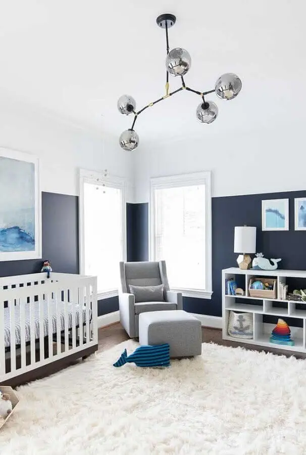 meia parede cinza e branca para decoração de quarto de bebê grande Foto Pinterest