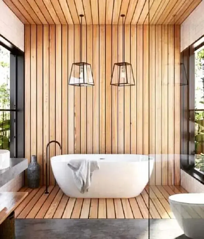 banheira de imersão pequena para decoração de banheiro amadeirado Foto Decor Salteado