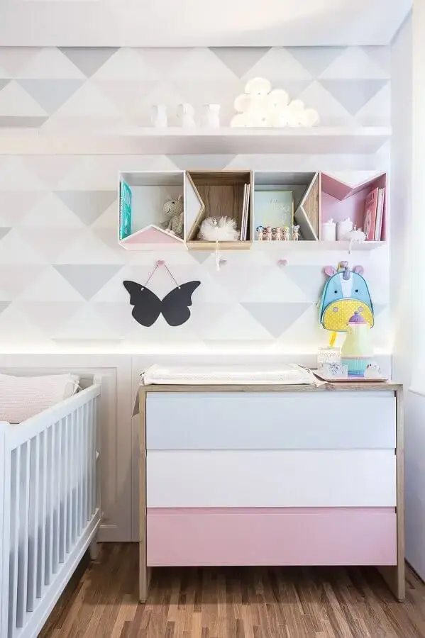decoração em tons pastéis com cômoda para quarto de bebê Foto Figueiredo Fischer