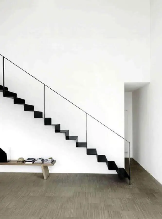 decoração minimalista com escada de ferro interna Foto Home Deco