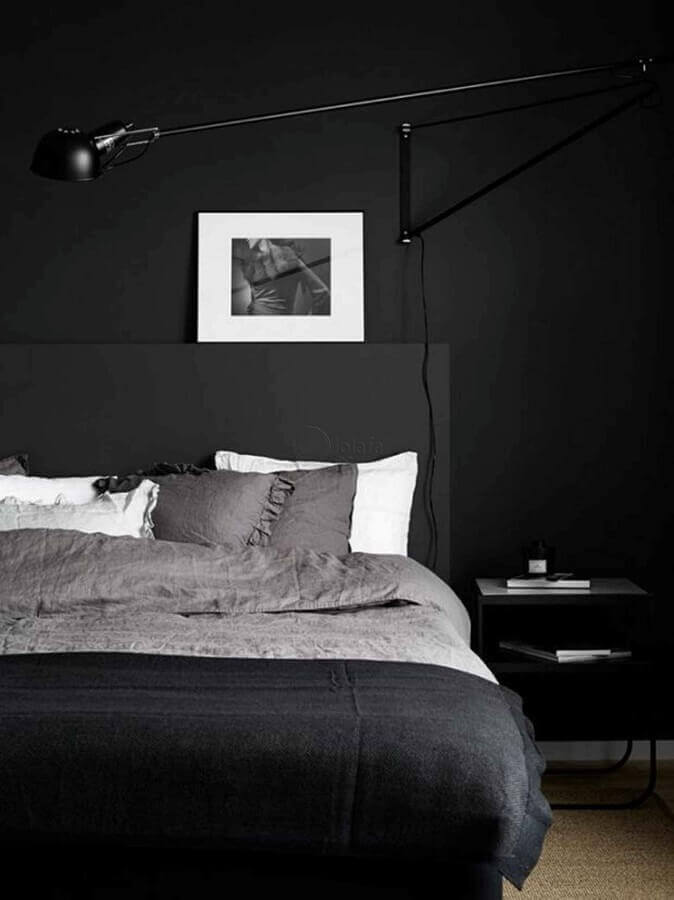 quarto de homem moderno decorado na cor preta Foto Futurist Architecture