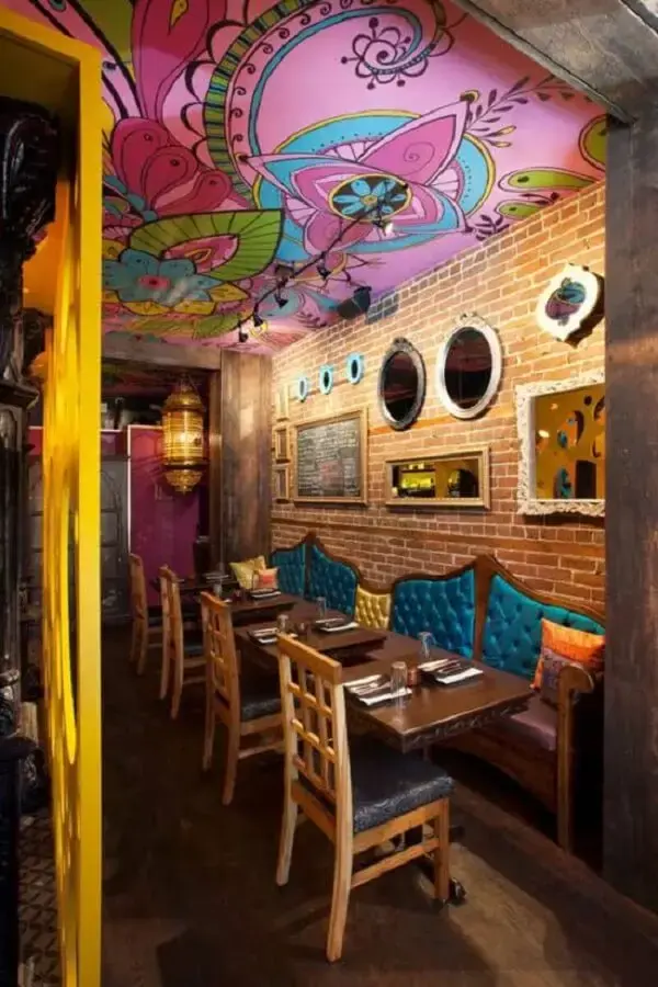 Diversas lojas e restaurantes apostam na decoração indiana. Fonte: Pinterest