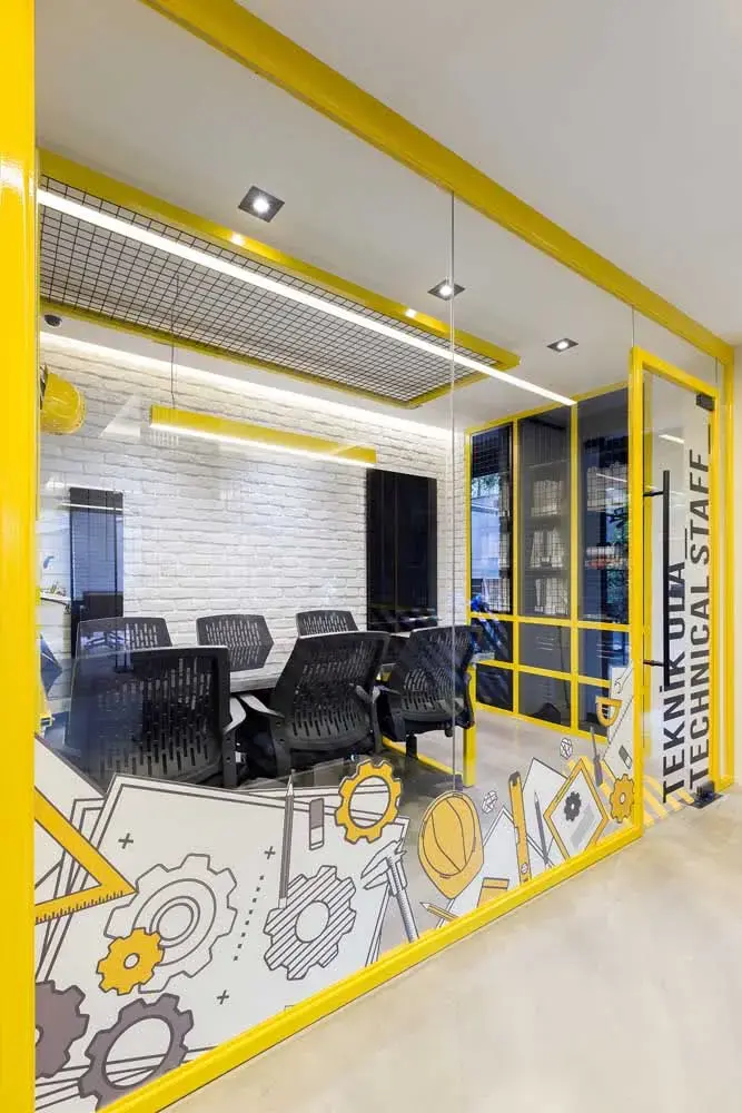 Divisórias para escritório amarelas