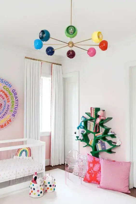 Luminária infantil colorida de teto para quarto 