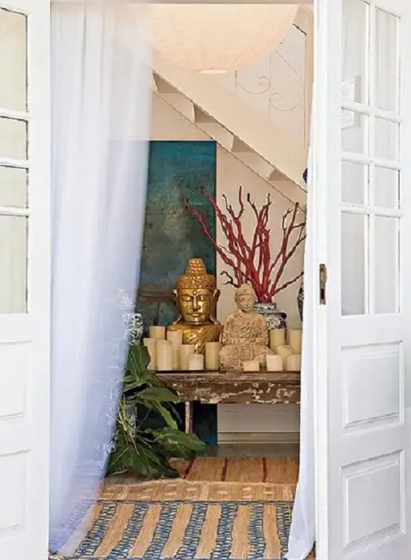O altar é algo muito tradicional nas casas indianas. Fonte: Casa e Jardim