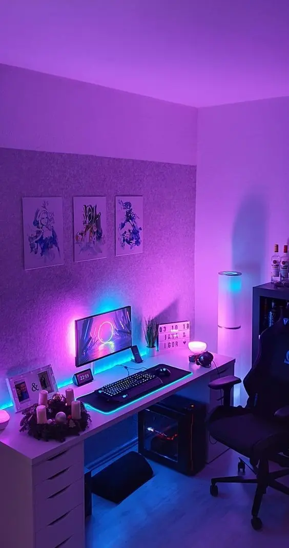 Quarto gamer com luz neon