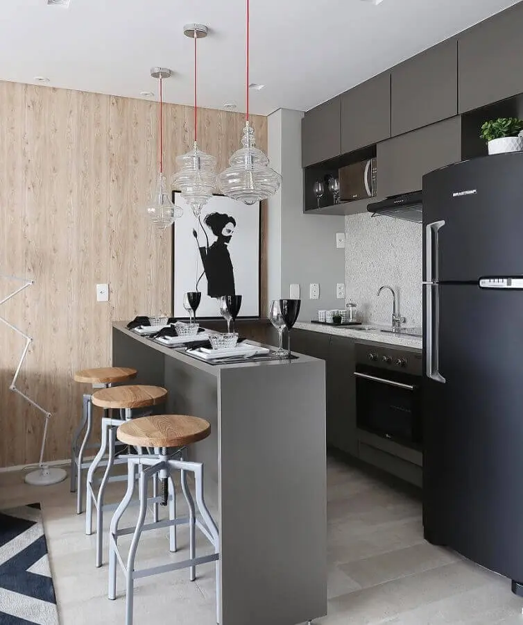 armário planejado para cozinha pequena decorada em tons de cinza Foto Pinterest