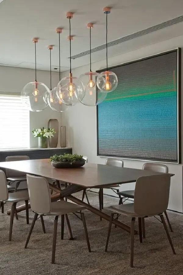 luminária de vidro para sala de jantar decorada com quadro grande Foto Casa de Valentina