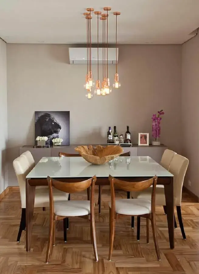 luminária para sala de jantar decorada com mesa quadrada Foto Casa de Valentina