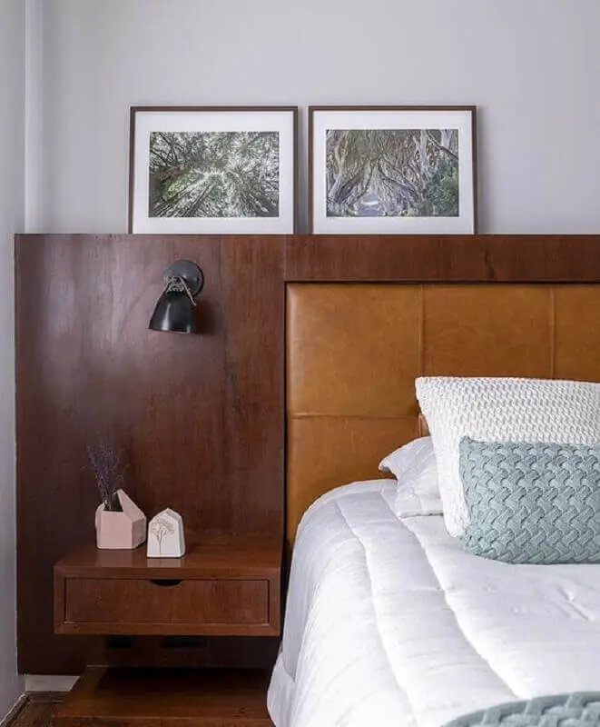 Cabeceira cor de caramelo para decoração de quarto com detalhe em madeira Foto Pinterest