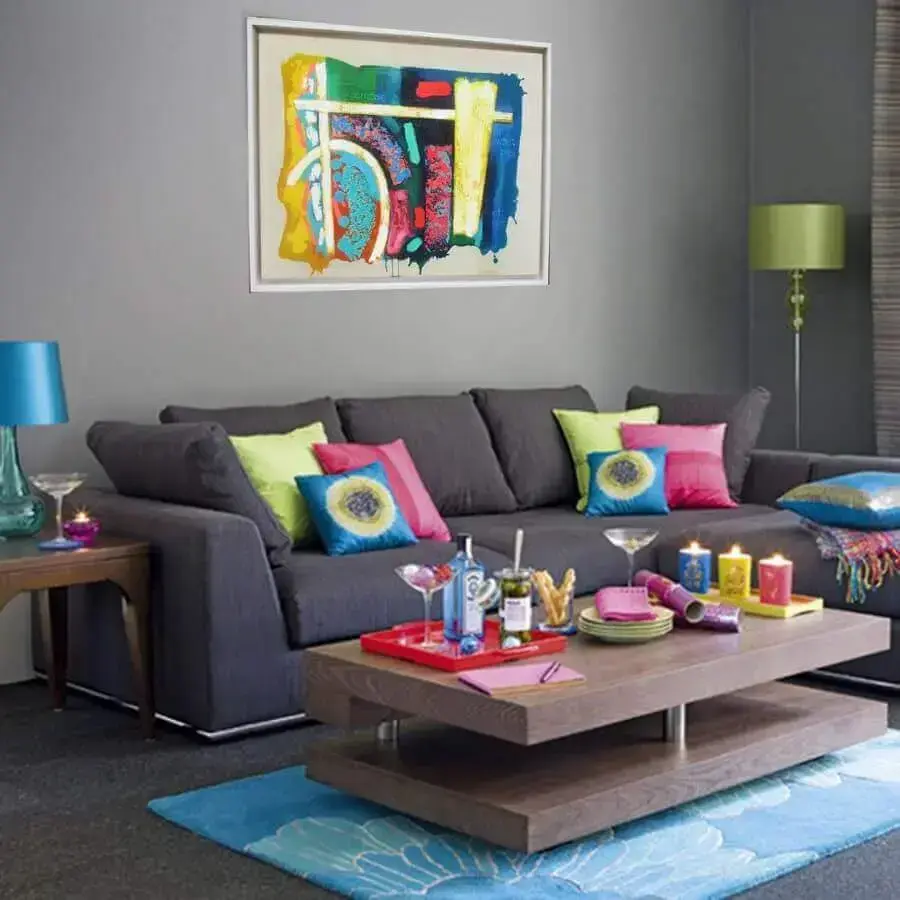 Decoração de sala simples com almofadas decorativas para sofá cinza Foto Artfinder