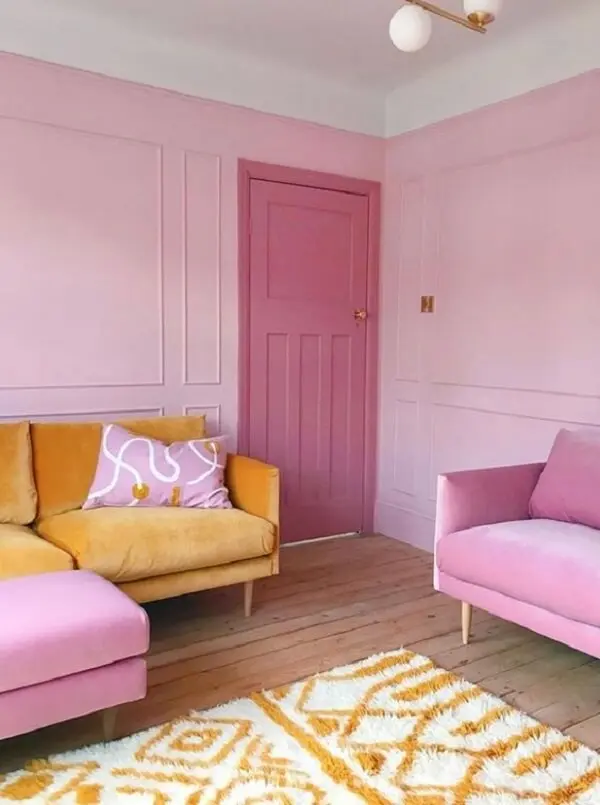 Existe um mundo de possibilidades na hora de compor a decoração com tons rosados. Fonte: Fifi McGee