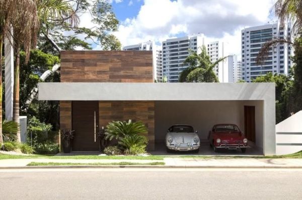 Garagem de casa moderna para dois carros
