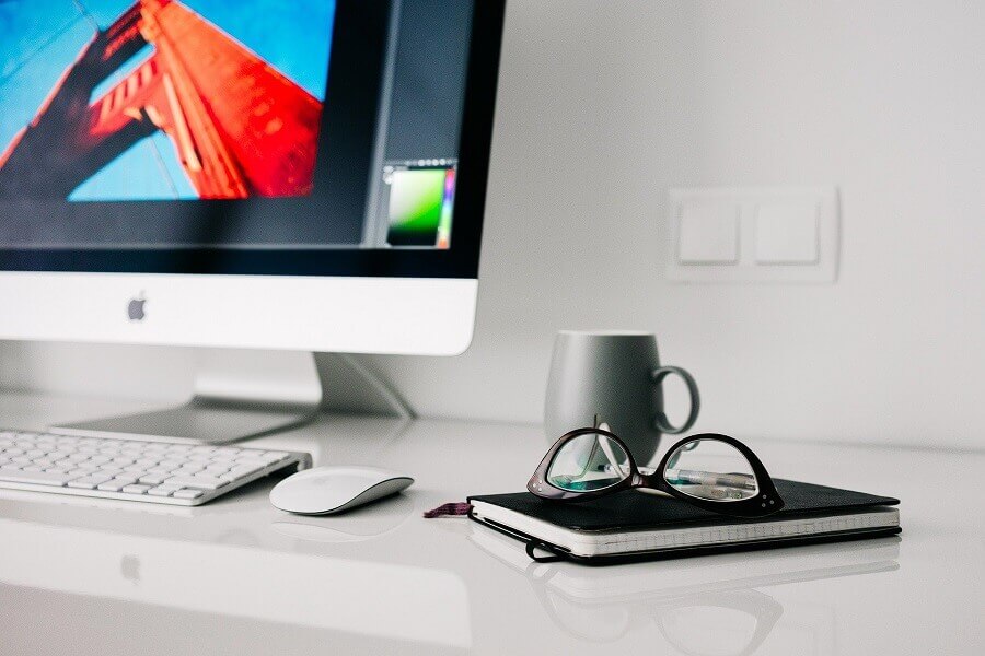 Decoração de home office minimalista Foto Pixabay
