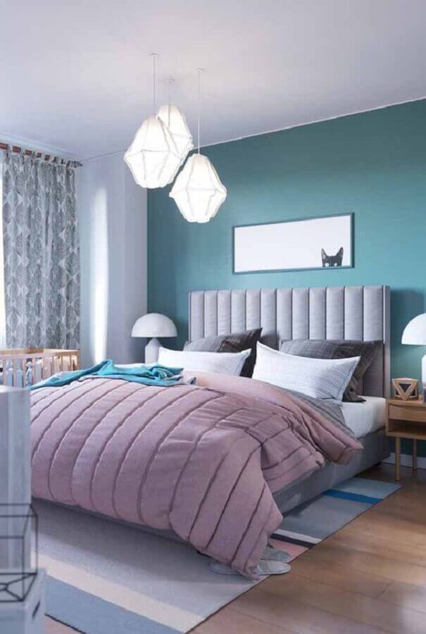 Decoração de quarto de casal azul e branco com cabeceira para cama box estofada Foto Decor Fácil