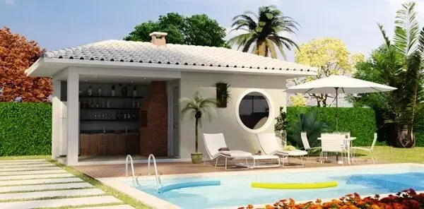 Projeto de casa com edícula simples e piscina. Fonte: Habitissimo