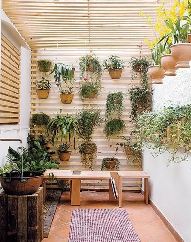 Reserve um espaço iluminado e arejado para cultivar suas plantas. Fonte: Juliana Freitas