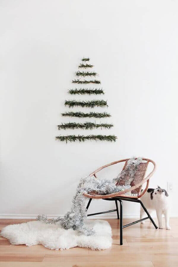 Como montar árvore de Natal na parede para decoração minimalista Foto Yandex