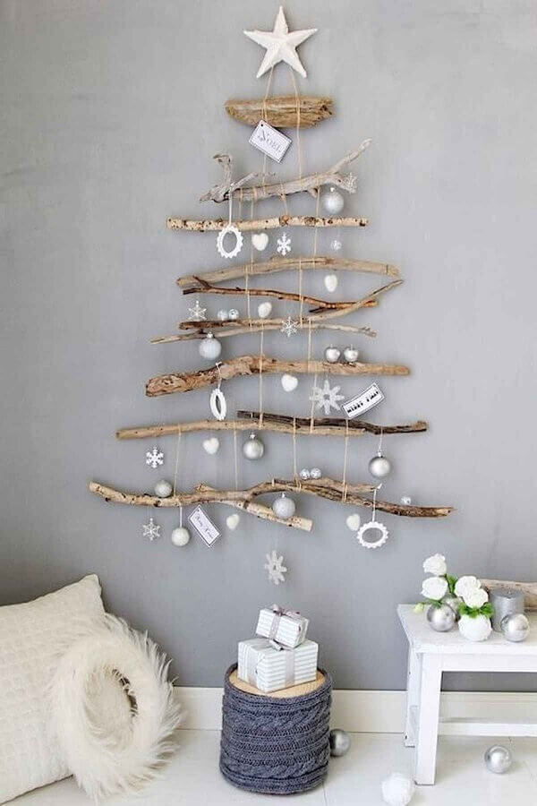 Como montar árvore de Natal na parede para decoração rustica Foto Coach Decor