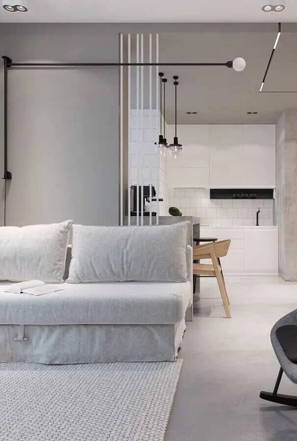 cores de casas modernas para decoração minimalista de sala cinza e branca Foto Mauricio Gebara Arquitetura