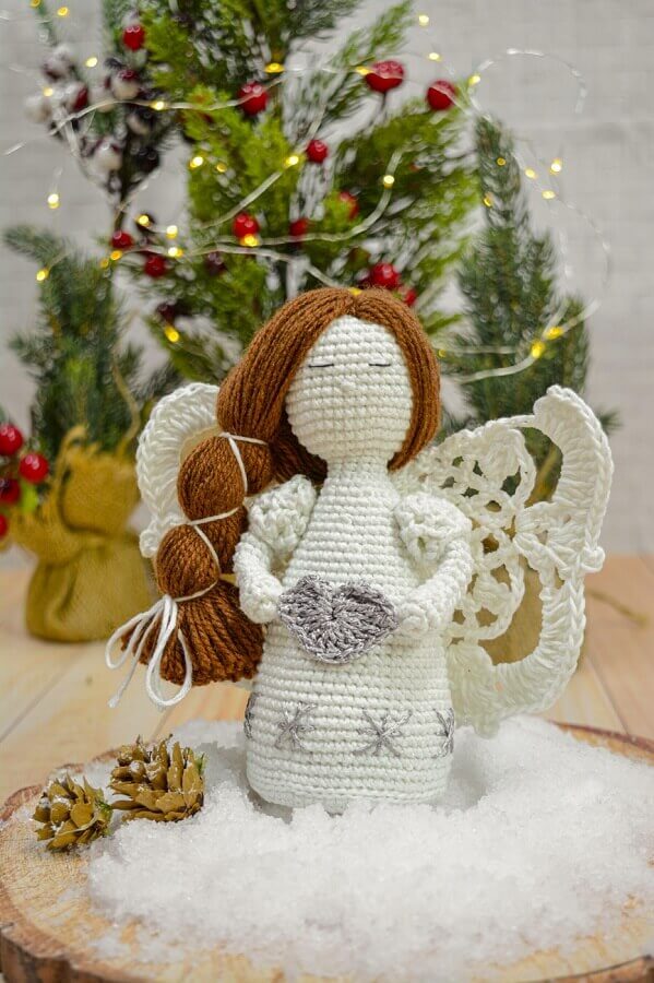 Decoração com anjo natalino amigurumi Foto Circulo