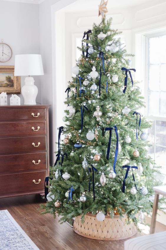 Decoração com laço para árvore de natal na cor azul
