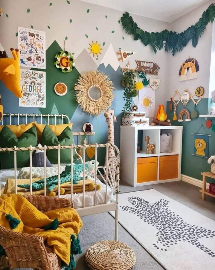 Decoração com tema safari para quarto colorido infantil simples Foto Decor Fácil