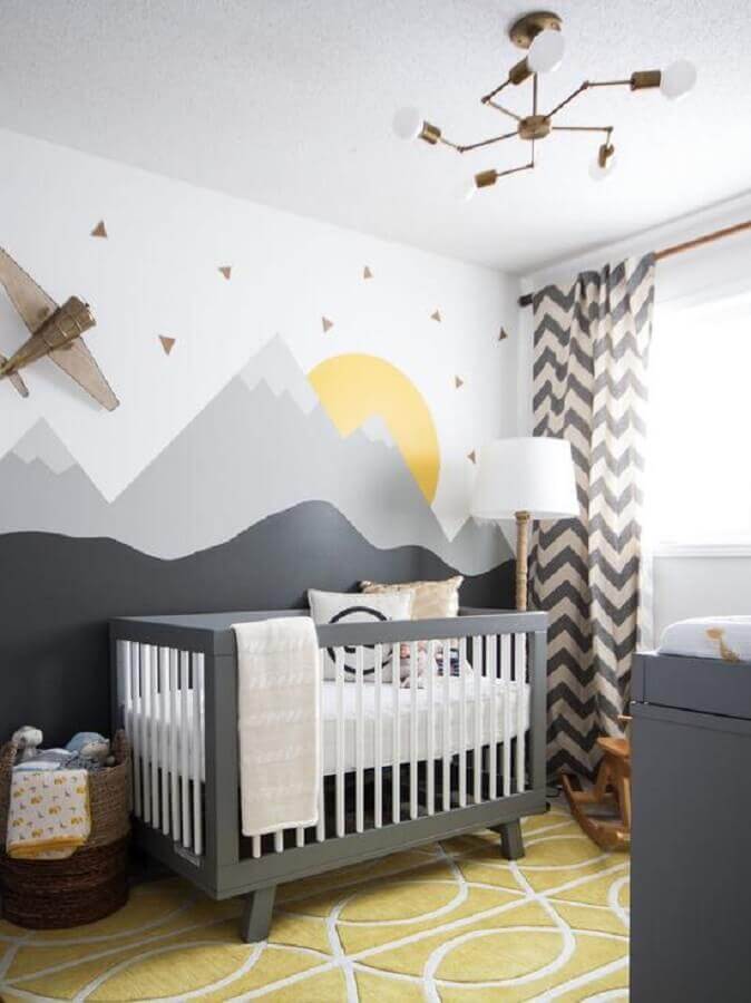 Decoração de quarto de bebê unissex com adesivo de montanhas cinza Foto Archidea