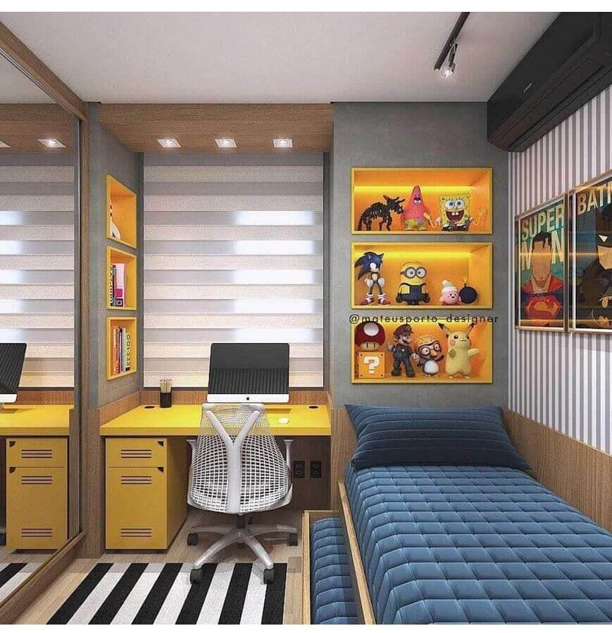 Decoração moderna com gaveteiro para quarto de solteiro com escrivaninha Foto Magz House