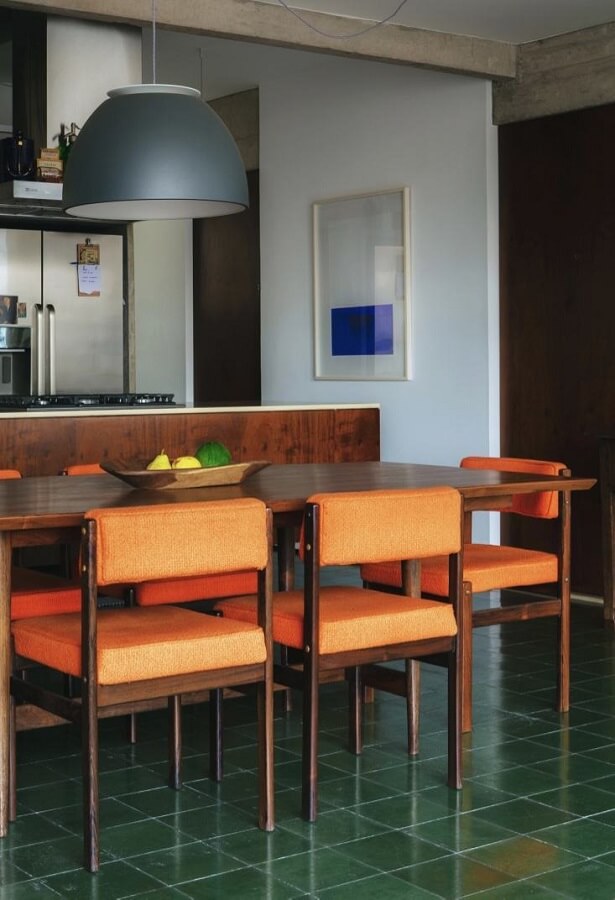 Modelos de cadeiras para sala de jantar integrada com cozinha Foto Histórias de Casa