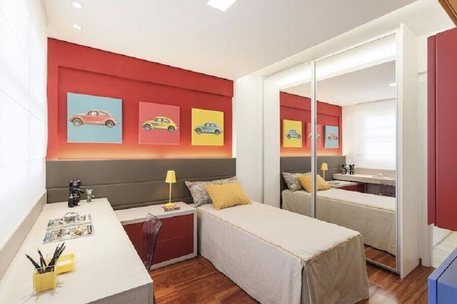 Móveis planejados para decoração de quarto colorido de solteiro pequeno Foto Eduarda Corrêa