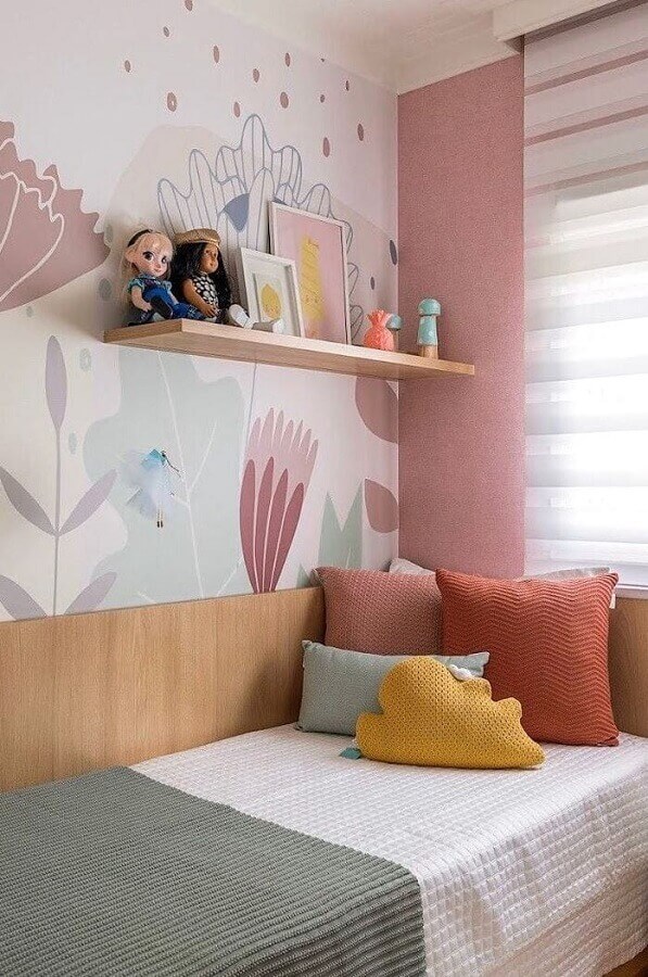Papel de parede delicado para decoração de quarto de menina colorido Foto Casa 2 Arquitetos