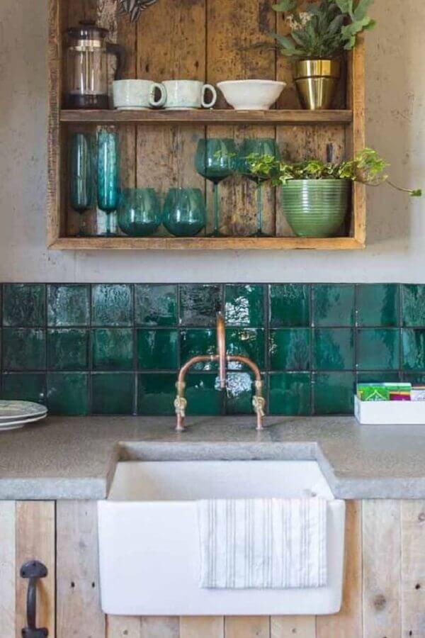 Azulejo colorido para cozinha simples decorada com nicho rustico Foto Decor Fácil