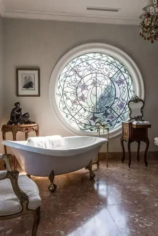  A banheira vitoriana é chique e luxuosa para deixar no closet