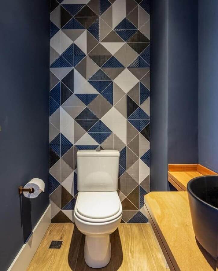 Decoração com azulejo colorido para banheiro pequeno azul Foto Cintia Filoni Arquitetura
