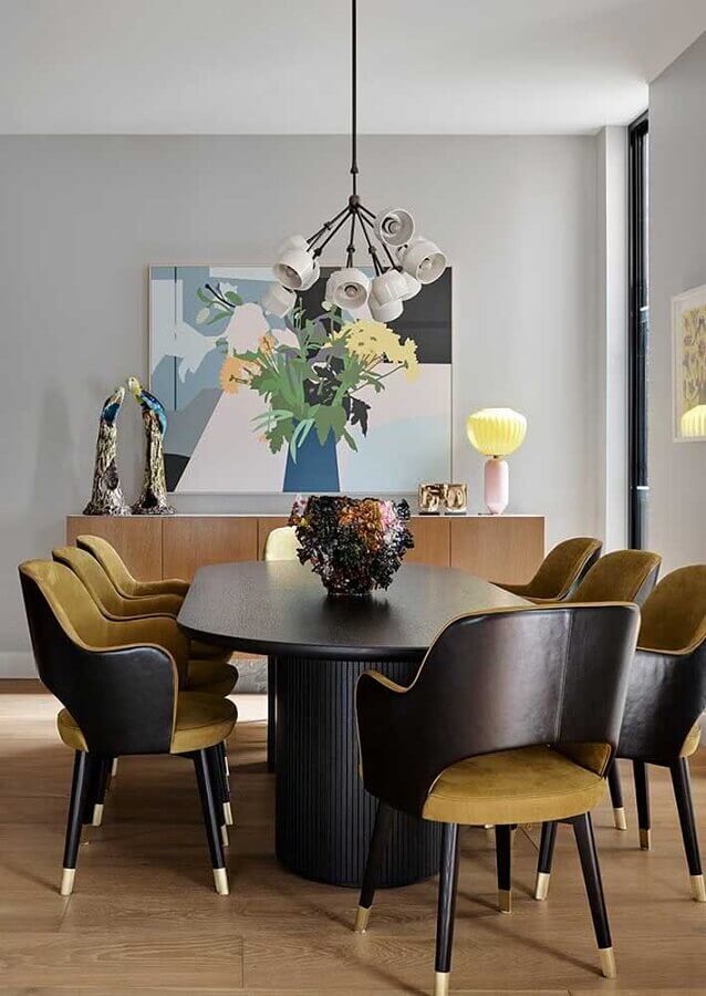 Decoração com mesa preta e balcão para sala de jantar em madeira Foto Futurist Architecture
