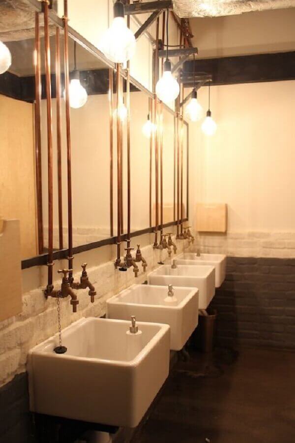 Decoração simples para banheiro estilo industrial Foto Desire To Inspire