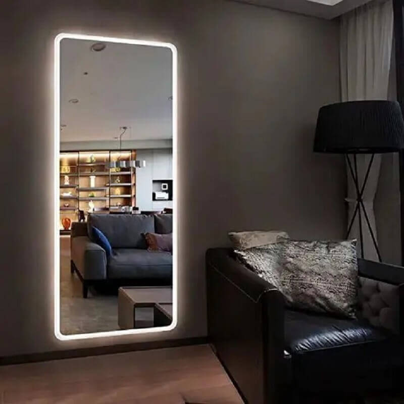 Espelho de corpo inteiro com LED para decoração de sala cinza estilo industrial Foto Decor Fácil