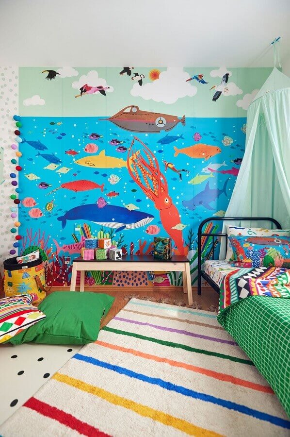 Papel de parede fundo do mar para decoração de quarto infantil Foto Marcos Fertonani para MOOUI 