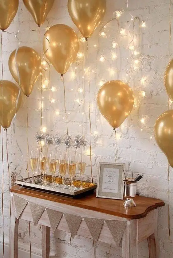Decoração para final de ano: o cordão de luz pode trazer ainda mais charme para a décor. Fonte: Party Style