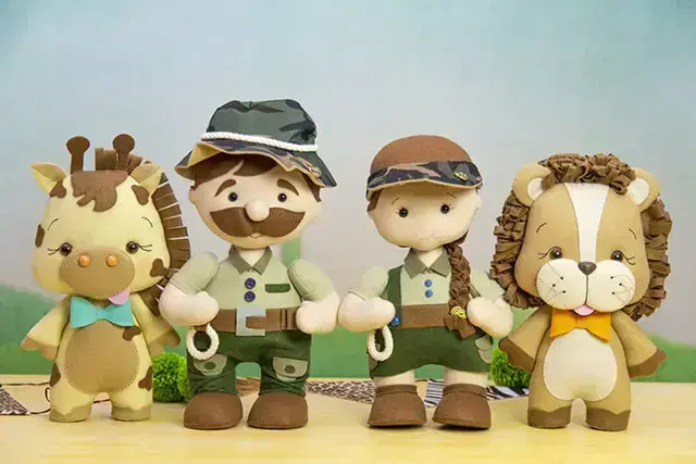 A temática de safari e perfeita para crianças que amam os animais e as aventuras. Fonte: Escola de Feltro