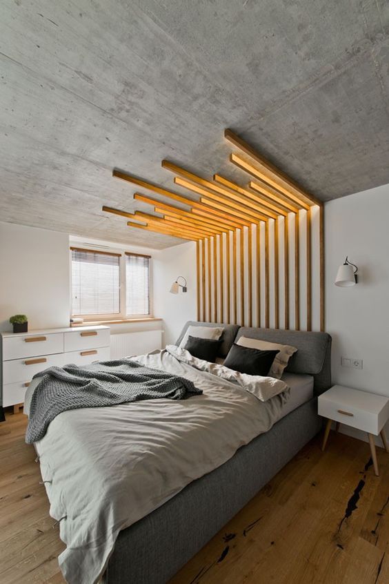 Cabeceira para camas diferentes de madeira com iluminação