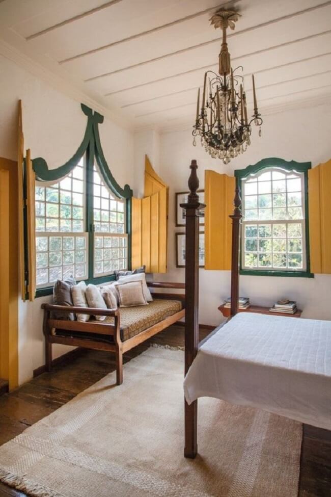 A janela colonial facilita a entrada de luz natural no ambiente. Fonte: Casa Vogue