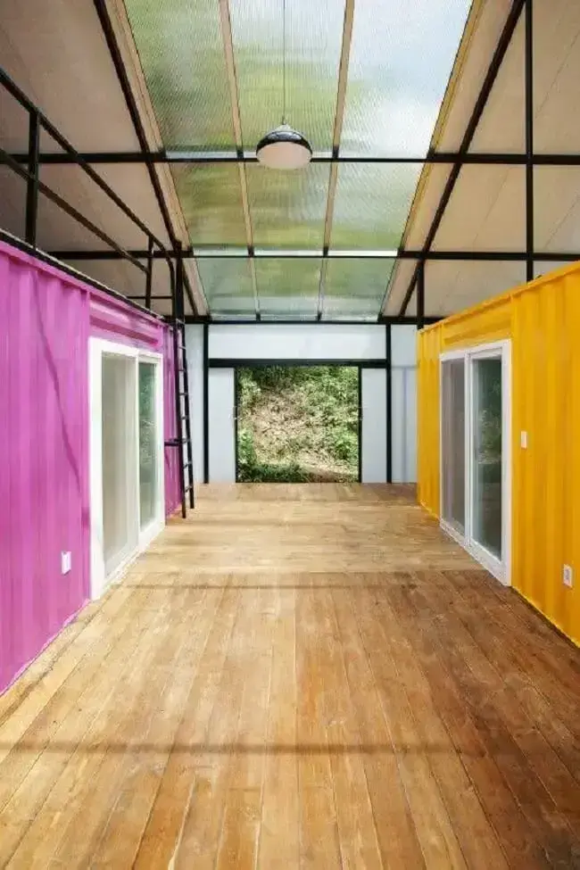 Ideias para casas de container por dentro: containers coloridos trazem alegria para o décor. Fonte: Decor Fácil